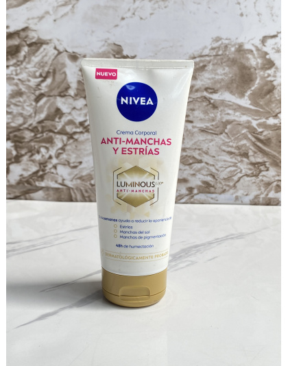 Crema Corporal Anti-Manchas y Estrías Nivea