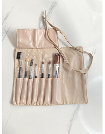 Set de 7 Brochas con Estuche Beige