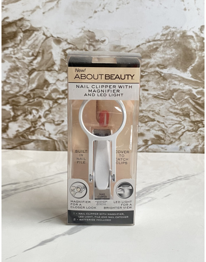 Cortaúñas con Lupa