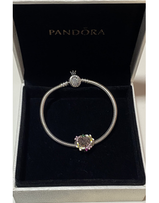 Charms de corazón y flores