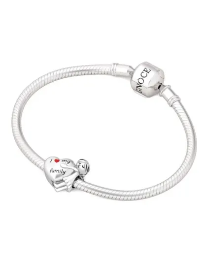 Charm abrazando corazón "I love my family"