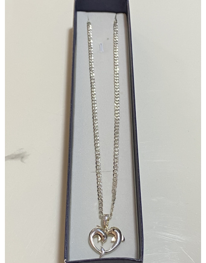 Dije de delfín en forma de corazón Plata925