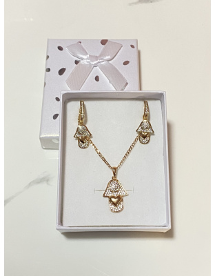 Juego de aretes y dije de monja Xuping